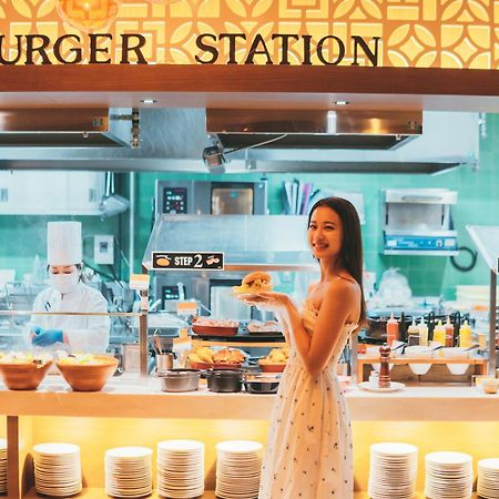 Hewitt Resort Naha Exterior photo The Burger Station