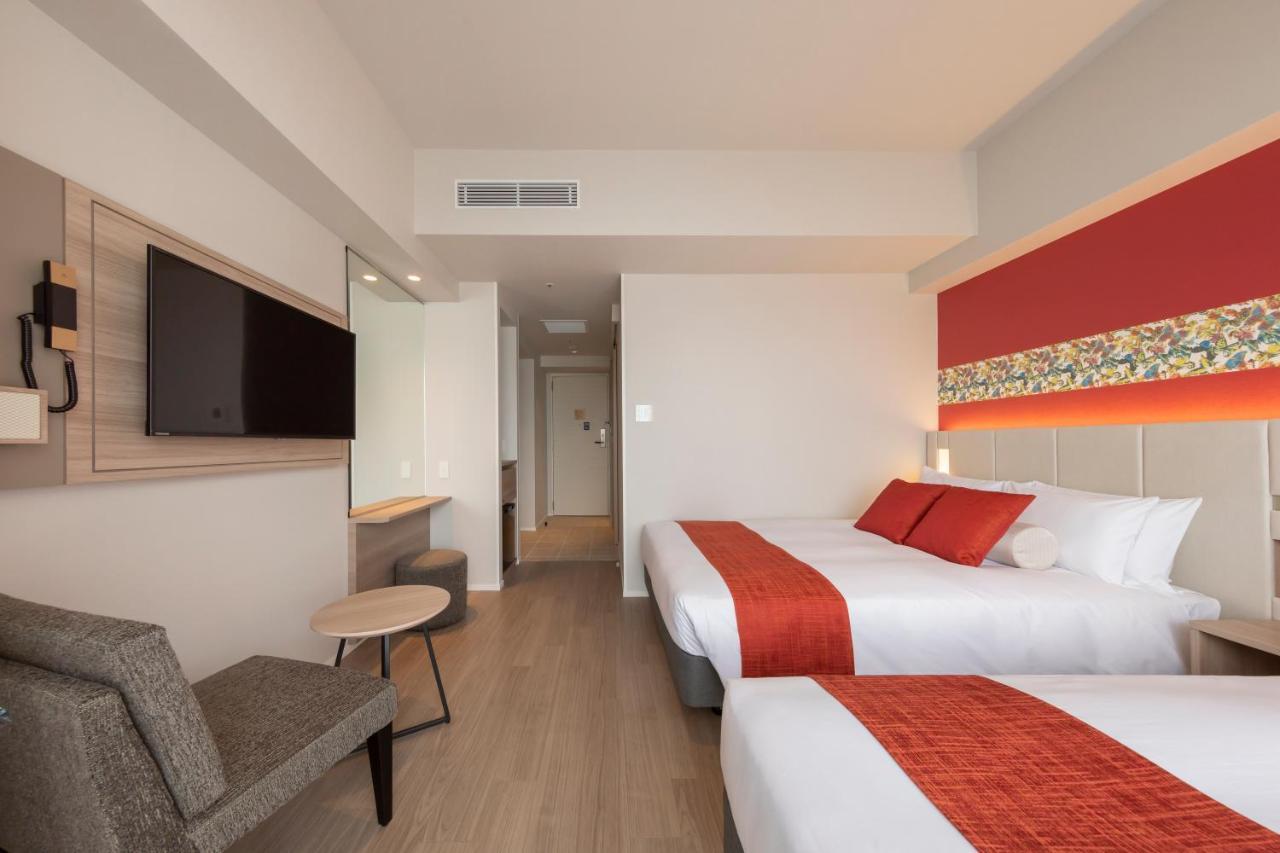 Hewitt Resort Naha Exterior photo A room at the hotel