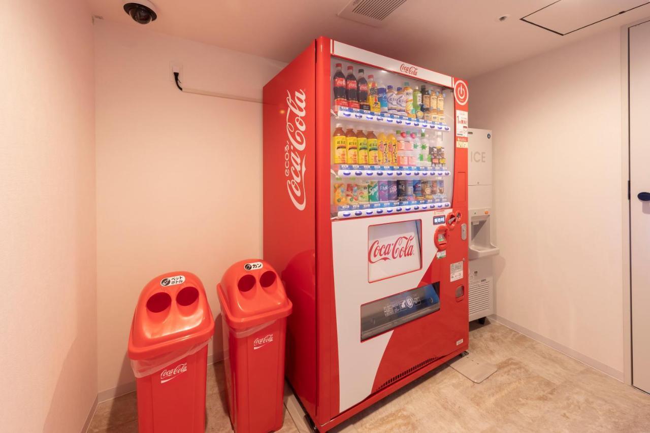 Hewitt Resort Naha Exterior photo A vending machine in Japan