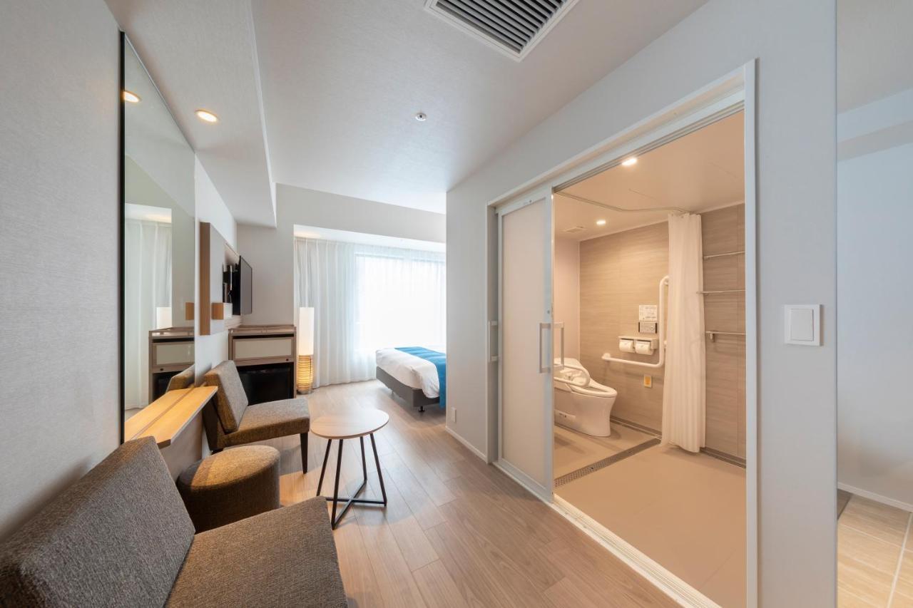 Hewitt Resort Naha Exterior photo A room at the hotel