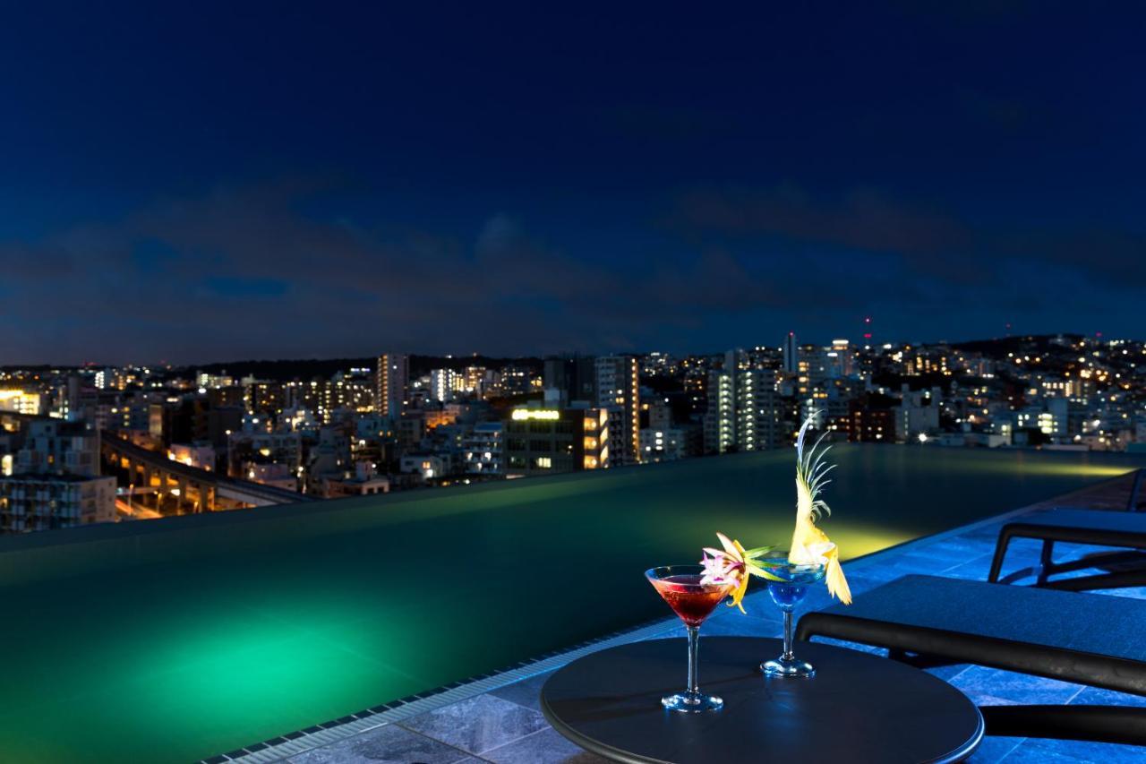 Hewitt Resort Naha Exterior photo View from the rooftop pool